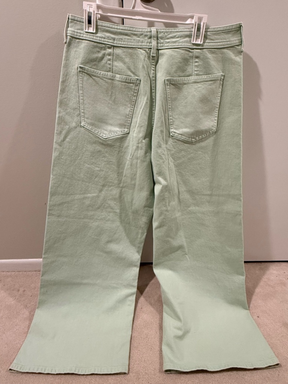 NWT Universal Threads Women’s Straight/Wide Leg Mint Green Pants/Jeans - Picture 2 of 6